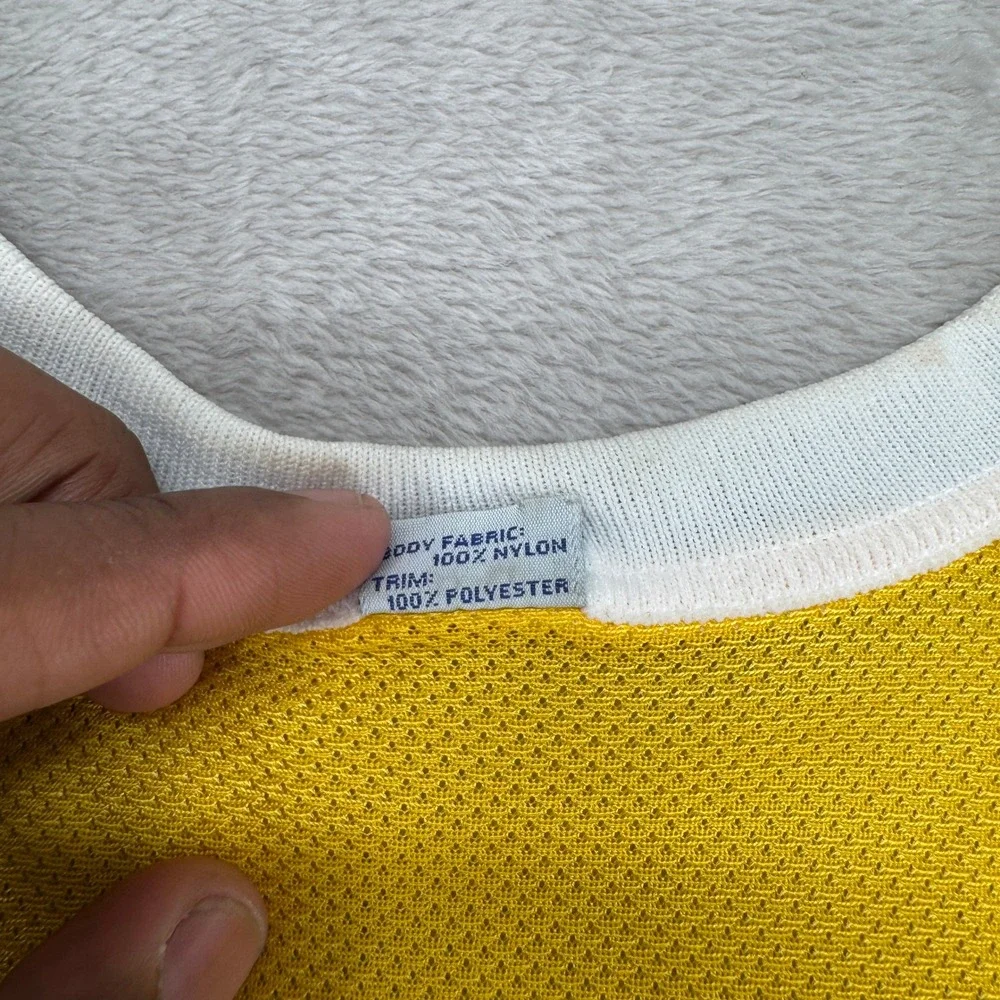 Vintage Champion Mens LA Lakers Nick Van Exel Jersey 44 Yellow Preowned Stains